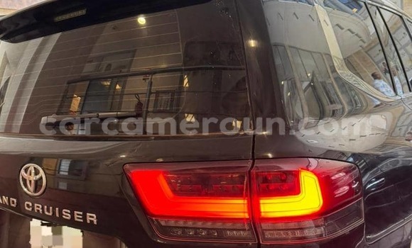 Sayi Na hannu Toyota Land Cruiser Black Mota in Yaounde a Babban Kamaru Sayi Na hannu Toyota Land Cruiser Black Mota in Yaounde a Babban Kamaru