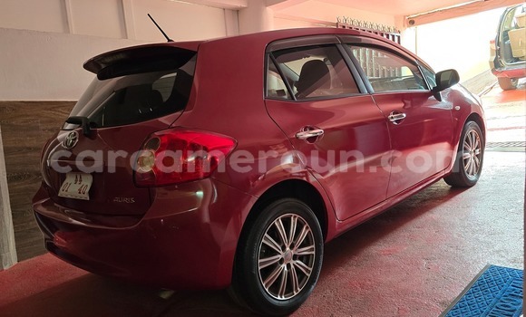 Acheter Occasion Voiture Toyota Auris Rouge à Yaoundé, Central Cameroon Acheter Occasion Voiture Toyota Auris Rouge à Yaoundé, Central Cameroon