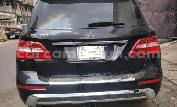Sayi Sabo Mercedes‒Benz ML–Class Black Mota in Douala a Ƙasar Kamaru Sayi Sabo Mercedes‒Benz ML–Class Black Mota in Douala a Ƙasar Kamaru
