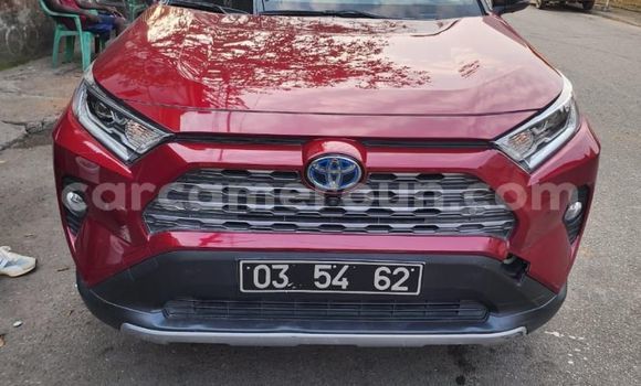 Sayi Na hannu Toyota RAV4 Red Mota in Douala a Ƙasar Kamaru Sayi Na hannu Toyota RAV4 Red Mota in Douala a Ƙasar Kamaru