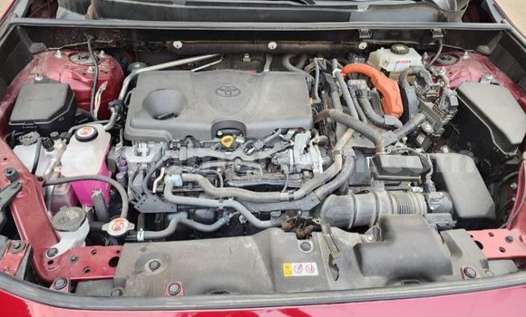 Sayi Na hannu Toyota RAV4 Red Mota in Douala a Ƙasar Kamaru Sayi Na hannu Toyota RAV4 Red Mota in Douala a Ƙasar Kamaru