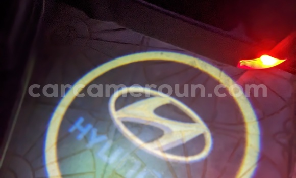 Sayi Na hannu Hyundai Tucson Black Mota in Douala a Ƙasar Kamaru Sayi Na hannu Hyundai Tucson Black Mota in Douala a Ƙasar Kamaru