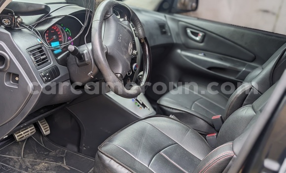 Sayi Na hannu Hyundai Tucson Black Mota in Douala a Ƙasar Kamaru Sayi Na hannu Hyundai Tucson Black Mota in Douala a Ƙasar Kamaru