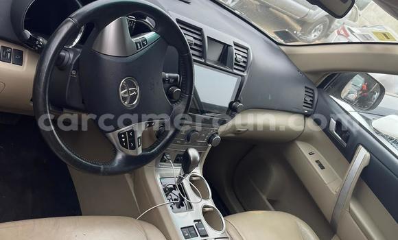 Buy Used Toyota Highlander Beige Car in Douala in Littoral Cameroon Buy Used Toyota Highlander Beige Car in Douala in Littoral Cameroon