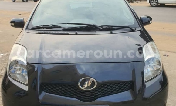 Sayi Imported Toyota Vitz Black Mota in Douala a Ƙasar Kamaru