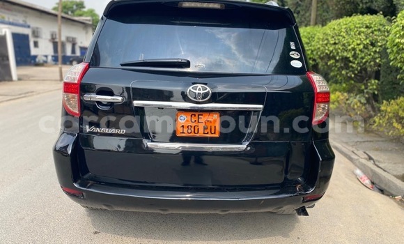 Sayi Sabo Toyota Vanguard Black Mota in Douala a Ƙasar Kamaru Sayi Sabo Toyota Vanguard Black Mota in Douala a Ƙasar Kamaru