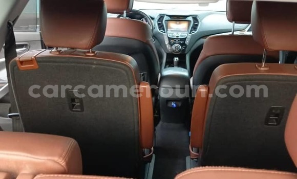 Acheter Occasion Voiture Hyundai Santa Fe Noir à Douala, Littoral Cameroon Acheter Occasion Voiture Hyundai Santa Fe Noir à Douala, Littoral Cameroon