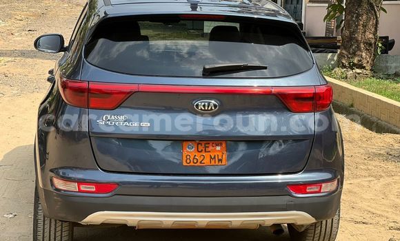 Sayi Na hannu Kia Sportage Blue Mota in Douala a Ƙasar Kamaru Sayi Na hannu Kia Sportage Blue Mota in Douala a Ƙasar Kamaru