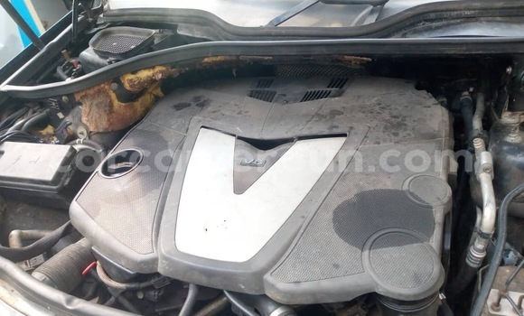Acheter Occasion Voiture Mercedes‒Benz ML–Class Noir à Douala, Littoral Cameroon Acheter Occasion Voiture Mercedes‒Benz ML–Class Noir à Douala, Littoral Cameroon