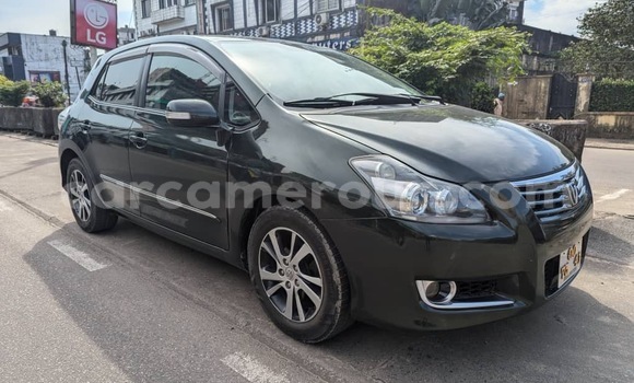 Sayi Na hannu Toyota Blade Sauran Mota in Douala a Ƙasar Kamaru Sayi Na hannu Toyota Blade Sauran Mota in Douala a Ƙasar Kamaru