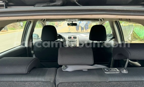 Sayi Sabo Toyota Auris Sauran Mota in Douala a Ƙasar Kamaru Sayi Sabo Toyota Auris Sauran Mota in Douala a Ƙasar Kamaru