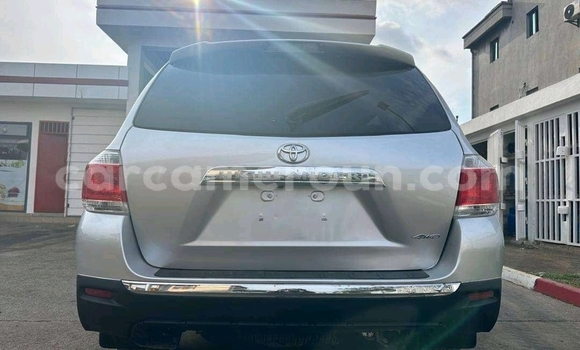 Buy Import Toyota Highlander Silver Car in Douala in Littoral Cameroon Buy Import Toyota Highlander Silver Car in Douala in Littoral Cameroon