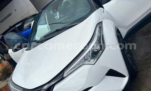 Acheter Neuf Voiture Toyota C-HR Autre à Buea, Southwest Cameroon Acheter Neuf Voiture Toyota C-HR Autre à Buea, Southwest Cameroon