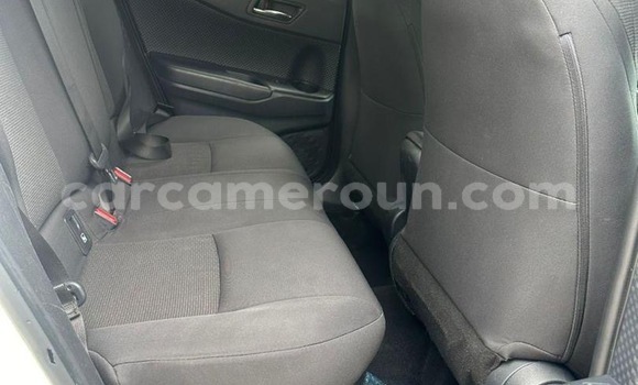 Acheter Neuf Voiture Toyota C-HR Autre à Buea, Southwest Cameroon Acheter Neuf Voiture Toyota C-HR Autre à Buea, Southwest Cameroon