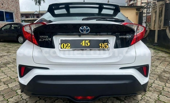 Acheter Neuf Voiture Toyota C-HR Autre à Buea, Southwest Cameroon Acheter Neuf Voiture Toyota C-HR Autre à Buea, Southwest Cameroon