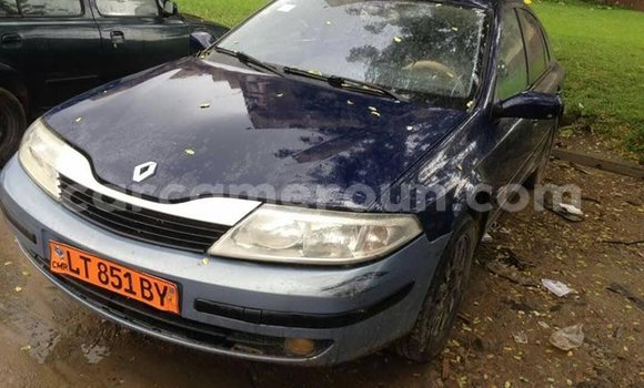 Sayi Na hannu Renault Laguna Blue Mota in Douala a Ƙasar Kamaru Sayi Na hannu Renault Laguna Blue Mota in Douala a Ƙasar Kamaru