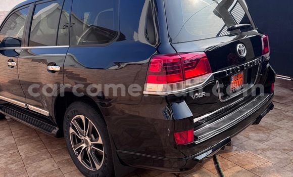 Buy New Toyota Land Cruiser Prado Black Car in Yaounde in Central Cameroon