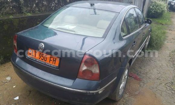 Sayi Na hannu Volkswagen Passat Sauran Mota in Douala a Ƙasar Kamaru
