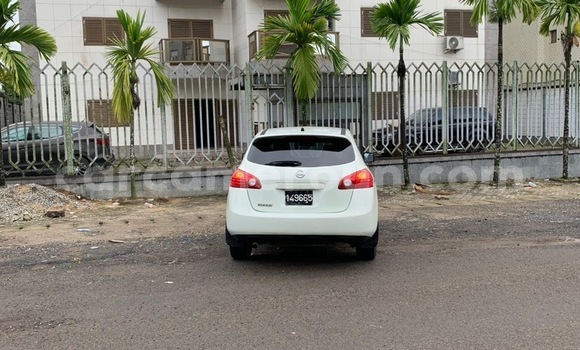 Sayi Sabo Nissan Rogue White Mota in Douala a Ƙasar Kamaru Sayi Sabo Nissan Rogue White Mota in Douala a Ƙasar Kamaru