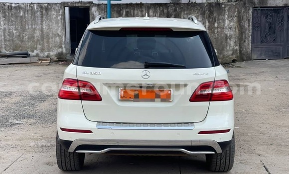 Buy Used Mercedes‒Benz ML–Class White Car in Douala in Littoral Cameroon Buy Used Mercedes‒Benz ML–Class White Car in Douala in Littoral Cameroon