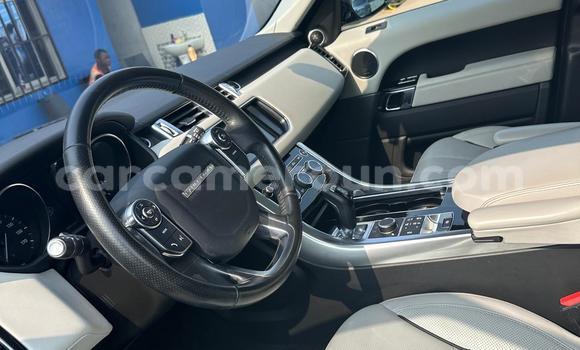 Sayi Na hannu Range Rover Range Rover Black Mota in Douala a Ƙasar Kamaru Sayi Na hannu Range Rover Range Rover Black Mota in Douala a Ƙasar Kamaru