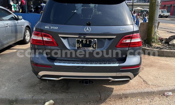 Sayi Na hannu Mercedes‒Benz ML–Class Black Mota in Douala a Ƙasar Kamaru Sayi Na hannu Mercedes‒Benz ML–Class Black Mota in Douala a Ƙasar Kamaru