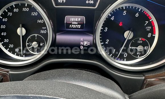 Sayi Na hannu Mercedes‒Benz ML–Class Black Mota in Douala a Ƙasar Kamaru Sayi Na hannu Mercedes‒Benz ML–Class Black Mota in Douala a Ƙasar Kamaru