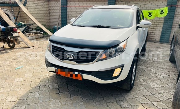 Acheter Occasion Voiture Kia Sportage Blanc à Douala, Littoral Cameroon