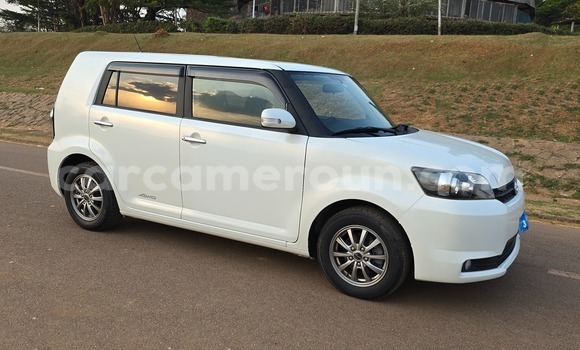 Buy Used Toyota Corolla Rumion White Car in Yaounde in Central Cameroon Buy Used Toyota Corolla Rumion White Car in Yaounde in Central Cameroon
