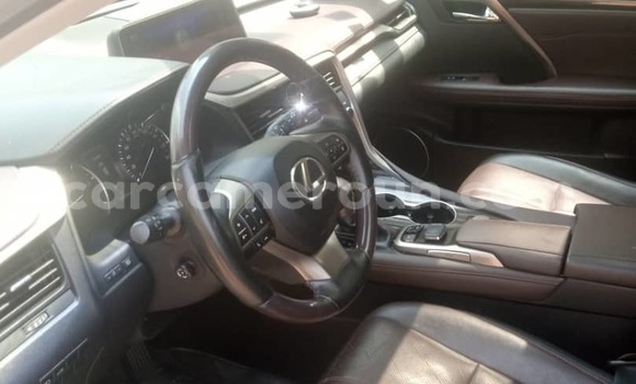 Sayi Na hannu Lexus RX 350 White Mota in Douala a Ƙasar Kamaru Sayi Na hannu Lexus RX 350 White Mota in Douala a Ƙasar Kamaru