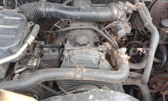 Sayi Na hannu Toyota Prado Black Mota in Douala a Ƙasar Kamaru Sayi Na hannu Toyota Prado Black Mota in Douala a Ƙasar Kamaru