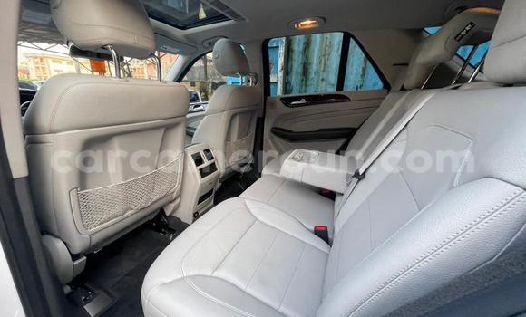 Acheter Occasion Voiture Mercedes‒Benz ML–Class Blanc à Douala, Littoral Cameroon Acheter Occasion Voiture Mercedes‒Benz ML–Class Blanc à Douala, Littoral Cameroon