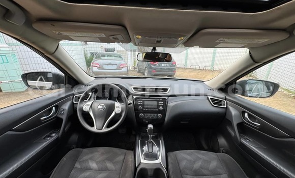 Buy Used Nissan Rogue Green Car in Douala in Littoral Cameroon Buy Used Nissan Rogue Green Car in Douala in Littoral Cameroon
