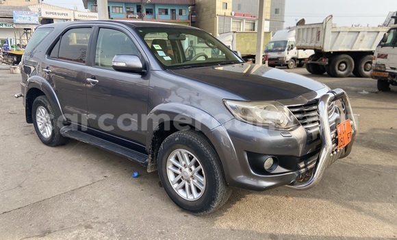 Acheter Occasion Voiture Toyota Fortuner Gris à Douala, Littoral Cameroon Acheter Occasion Voiture Toyota Fortuner Gris à Douala, Littoral Cameroon