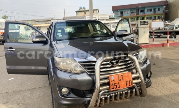 Acheter Occasion Voiture Toyota Fortuner Gris à Douala, Littoral Cameroon Acheter Occasion Voiture Toyota Fortuner Gris à Douala, Littoral Cameroon