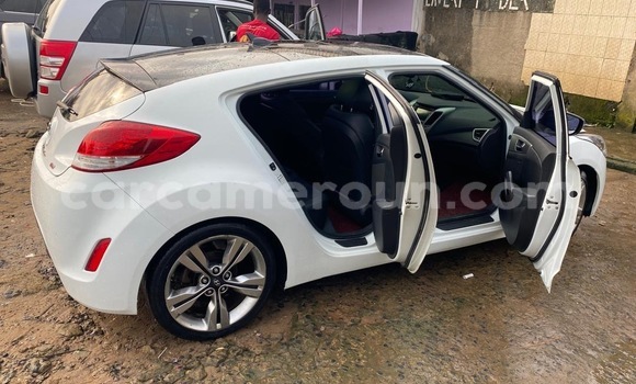 Acheter Neuf Voiture Hyundai Veloster Blanc à Douala, Littoral Cameroon Acheter Neuf Voiture Hyundai Veloster Blanc à Douala, Littoral Cameroon