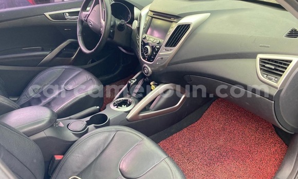 Acheter Neuf Voiture Hyundai Veloster Blanc à Douala, Littoral Cameroon Acheter Neuf Voiture Hyundai Veloster Blanc à Douala, Littoral Cameroon