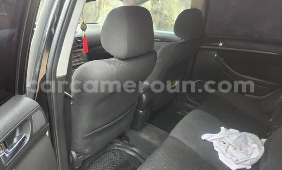 Buy Used Toyota Avensis Black Car in Douala in Littoral Cameroon Buy Used Toyota Avensis Black Car in Douala in Littoral Cameroon