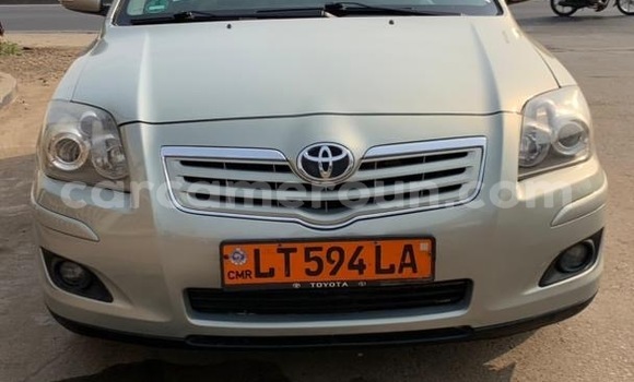 Sayi Sabo Toyota Avensis Sauran Mota in Douala a Ƙasar Kamaru