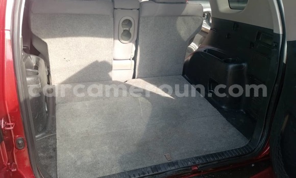Sayi Na hannu Toyota RAV4 Red Mota in Douala a Ƙasar Kamaru Sayi Na hannu Toyota RAV4 Red Mota in Douala a Ƙasar Kamaru