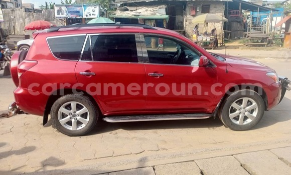 Sayi Na hannu Toyota RAV4 Red Mota in Douala a Ƙasar Kamaru Sayi Na hannu Toyota RAV4 Red Mota in Douala a Ƙasar Kamaru