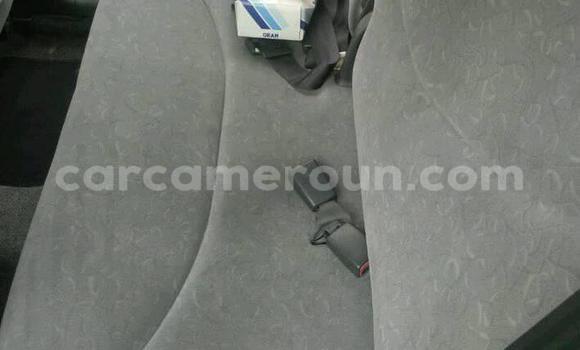 Acheter Occasion Voiture Toyota Yaris Vert à Yaoundé, Central Cameroon Acheter Occasion Voiture Toyota Yaris Vert à Yaoundé, Central Cameroon