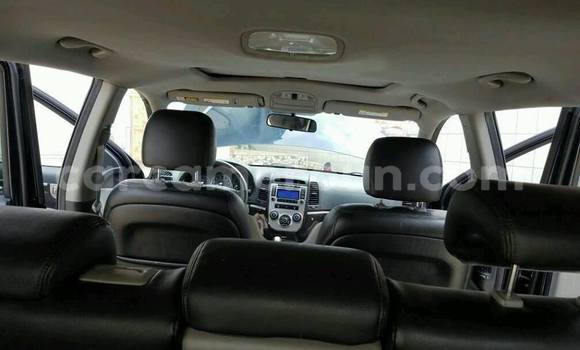 Acheter Occasion Voiture Hyundai Santa Fe Bleu à Yaoundé, Central Cameroon Acheter Occasion Voiture Hyundai Santa Fe Bleu à Yaoundé, Central Cameroon