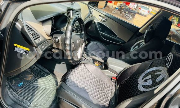 Acheter Occasion Voiture Hyundai Santa Fe Noir à Yaoundé, Central Cameroon Acheter Occasion Voiture Hyundai Santa Fe Noir à Yaoundé, Central Cameroon