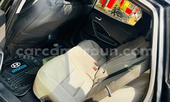 Acheter Occasion Voiture Hyundai Santa Fe Noir à Yaoundé, Central Cameroon Acheter Occasion Voiture Hyundai Santa Fe Noir à Yaoundé, Central Cameroon