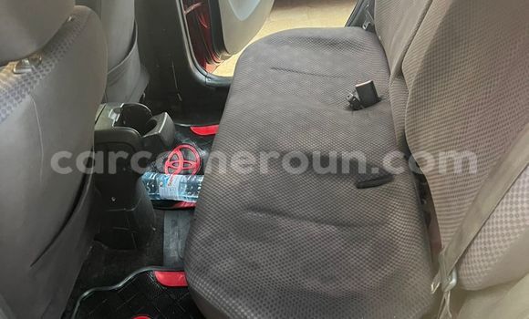 Acheter Occasion Voiture Toyota Yaris Rouge à Douala, Littoral Cameroon Acheter Occasion Voiture Toyota Yaris Rouge à Douala, Littoral Cameroon
