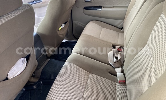 Sayi Na hannu Toyota Fortuner Sauran Mota in Douala a Ƙasar Kamaru Sayi Na hannu Toyota Fortuner Sauran Mota in Douala a Ƙasar Kamaru