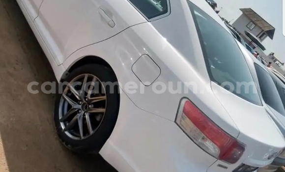 Acheter Occasion Voiture Toyota Avensis Blanc à Yaoundé, Central Cameroon Acheter Occasion Voiture Toyota Avensis Blanc à Yaoundé, Central Cameroon