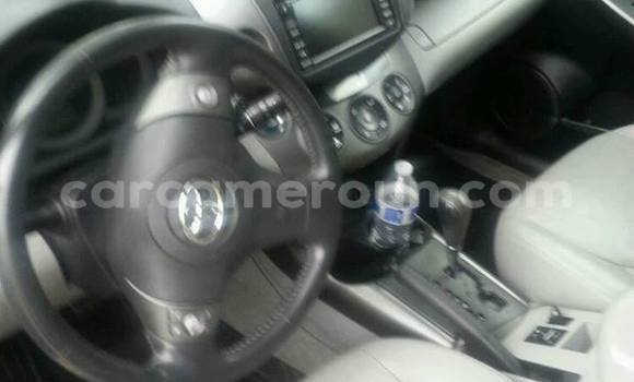 Acheter Occasion Voiture Toyota RAV4 Gris à Yaoundé, Central Cameroon Acheter Occasion Voiture Toyota RAV4 Gris à Yaoundé, Central Cameroon