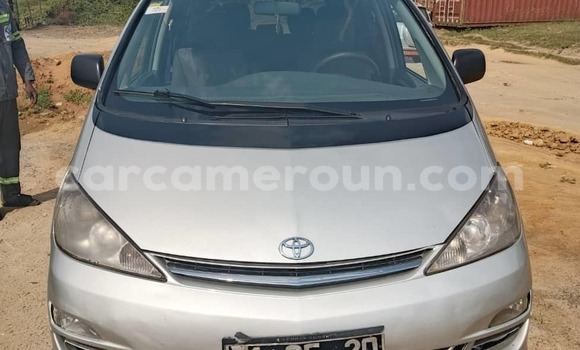 Buy Used Toyota Previa Silver Car in Douala in Littoral Cameroon